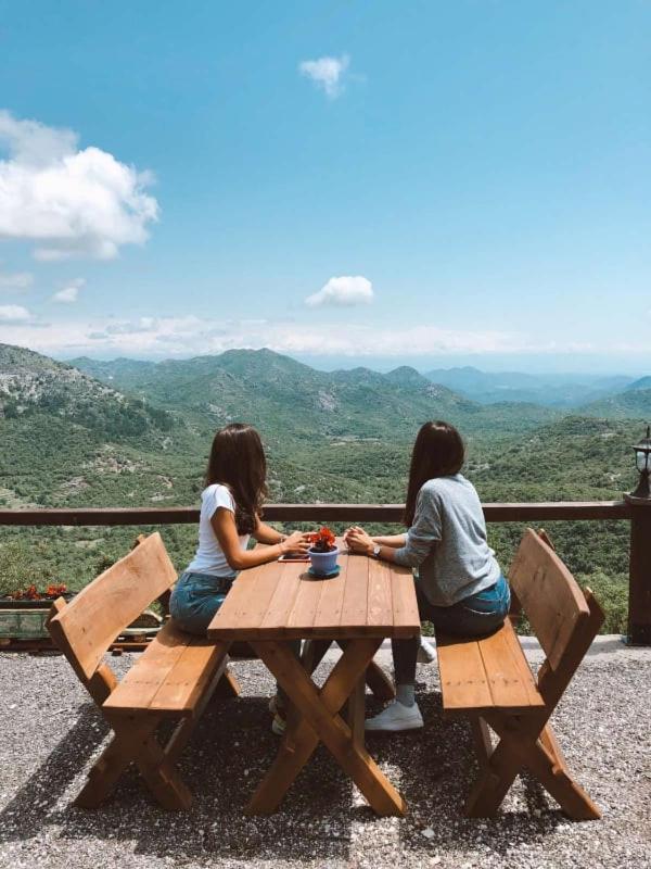 Hotel Camp Oaza,Lipa Cetinje Esterno foto