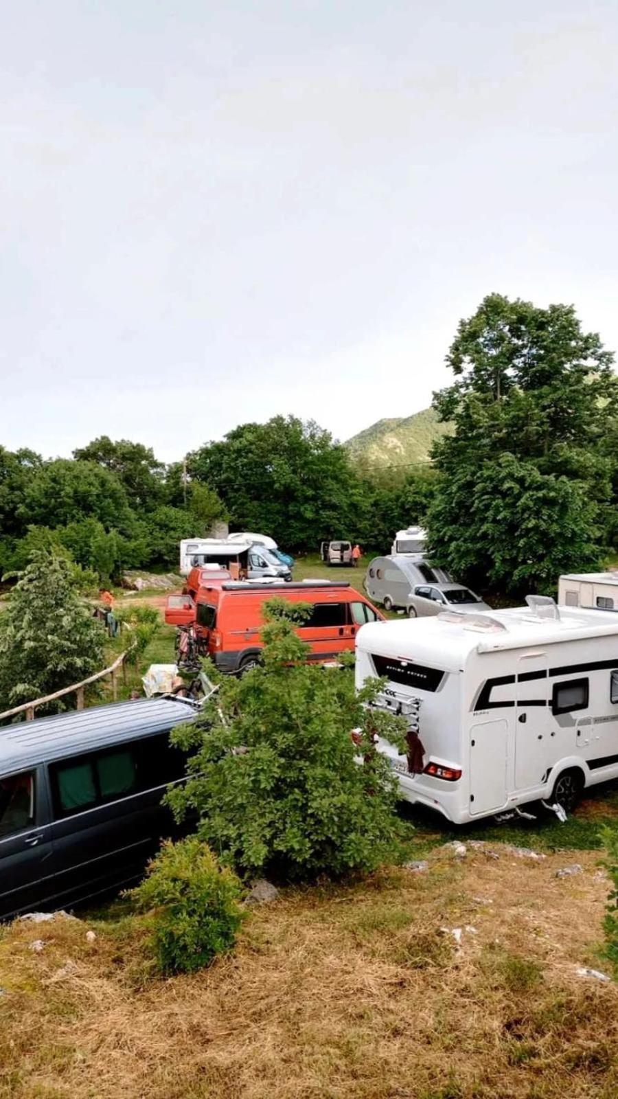 Hotel Camp Oaza,Lipa Cetinje Esterno foto